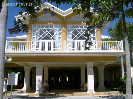 Punta Cana Resort and Club 2
